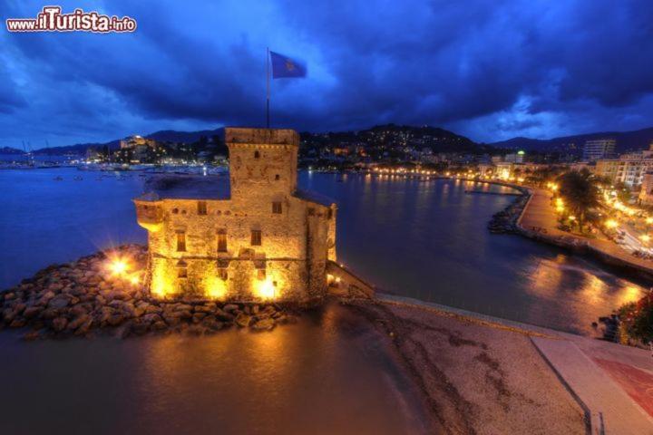 Casarinolaurino Valle Del Golfo Healthy Air Above The Sea Uscio Exterior foto